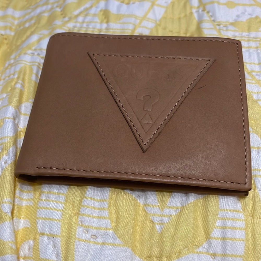 Guess bifold leather wallet